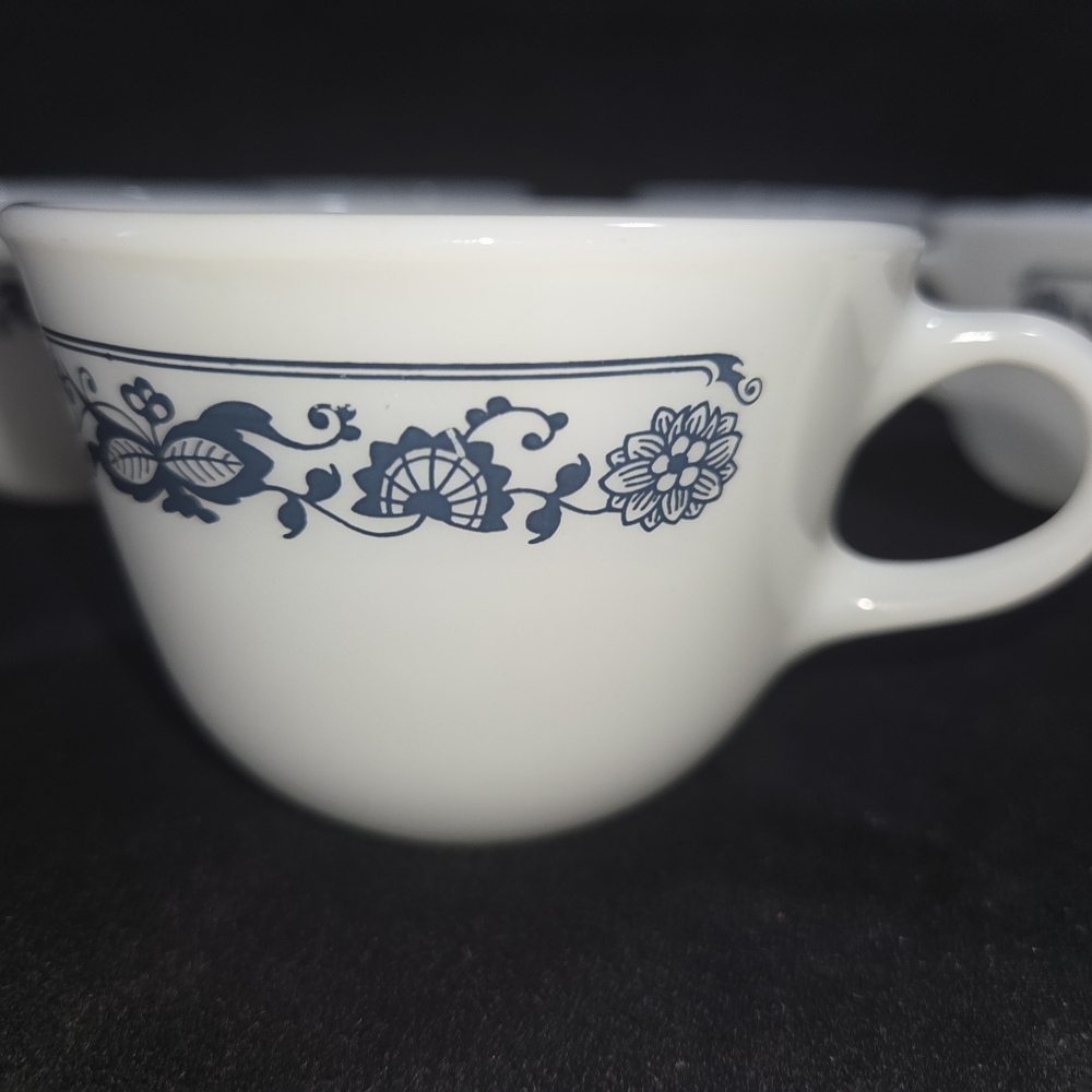 Pyrex Vintage Blue Onion Cup Keyhole - Picture 2 of 4